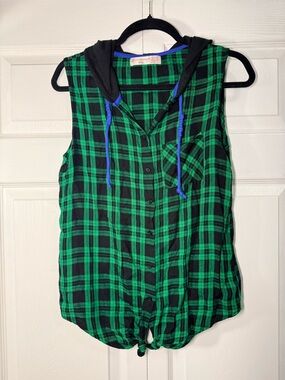 No Boundaries Green and Black Plaid Tank Top with Blue Trim